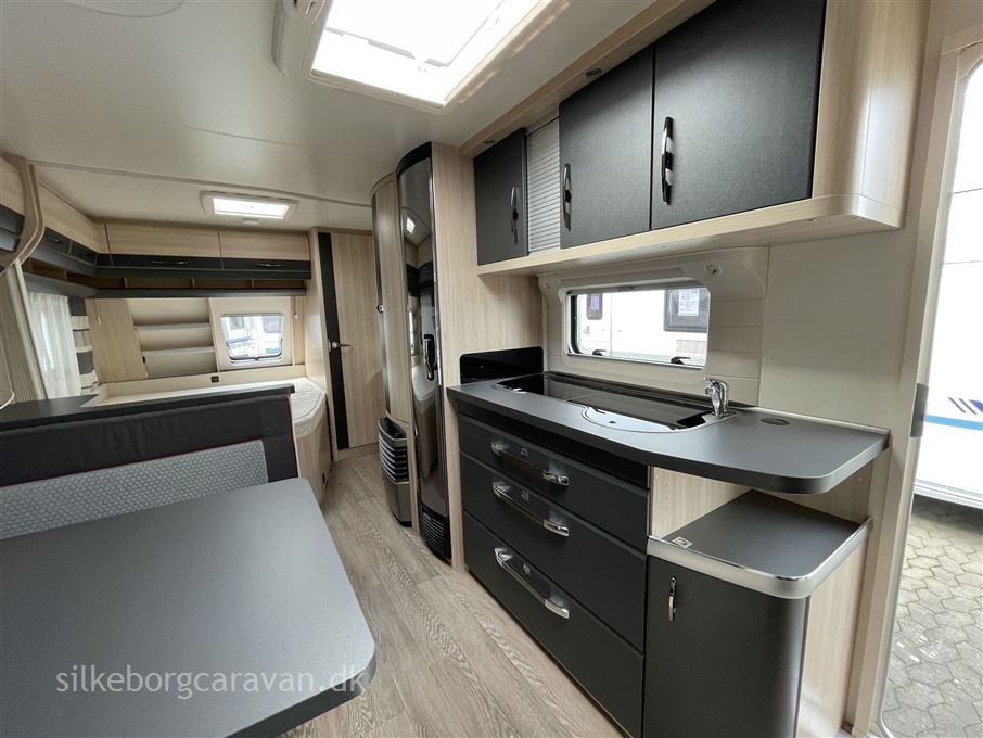 Hobby De Luxe Edition 650 KMFe